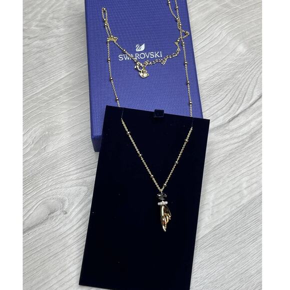 SWAROVSKI TAROT MAGIC HAND PENDANT MULTI-COLORED GOLD TONE NECKLACE - Picture 4 of 8